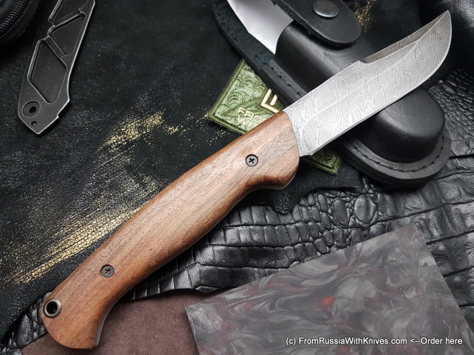 Varyag knife (damascus, wood)