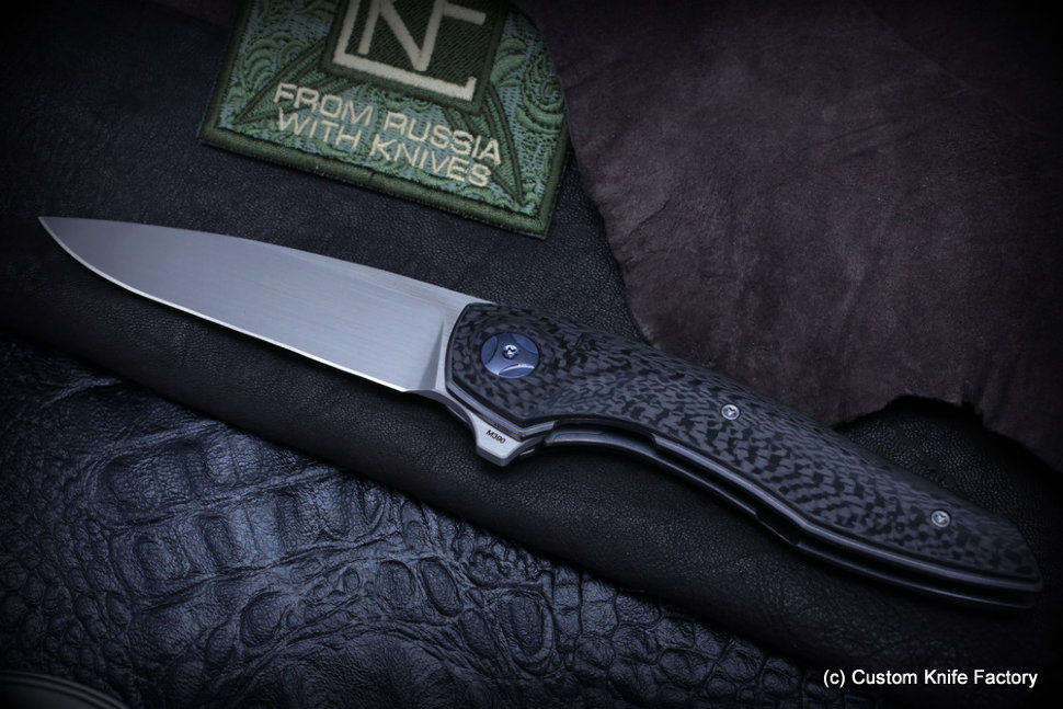 DISCONTINUED - Gratch (M390, Ti+CF, bearings, hand rubbed satin finish)