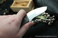 DISCONTINUED - PeaceDuke (M390, Ti, red shred CF)